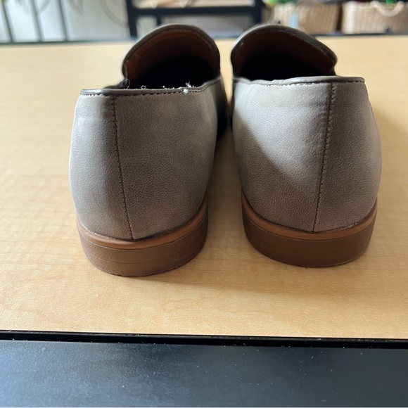 Women’s Shoes - Picture 7 of 7